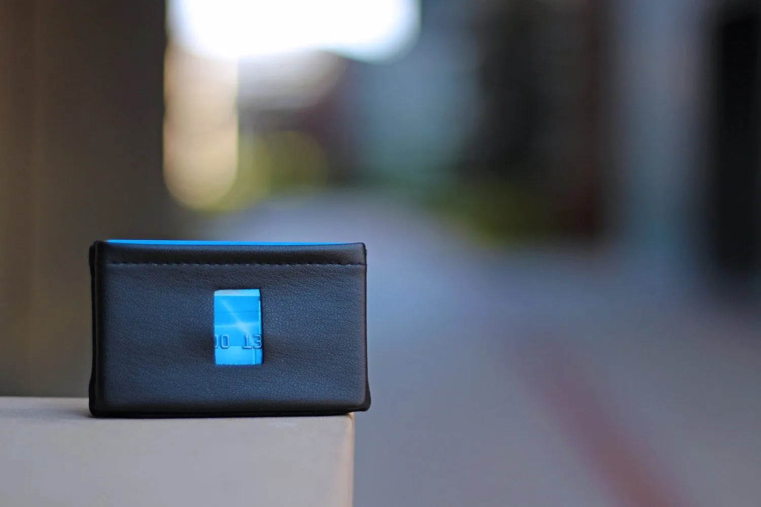 Dash Slim Elastic Wallet 2.0 - Black