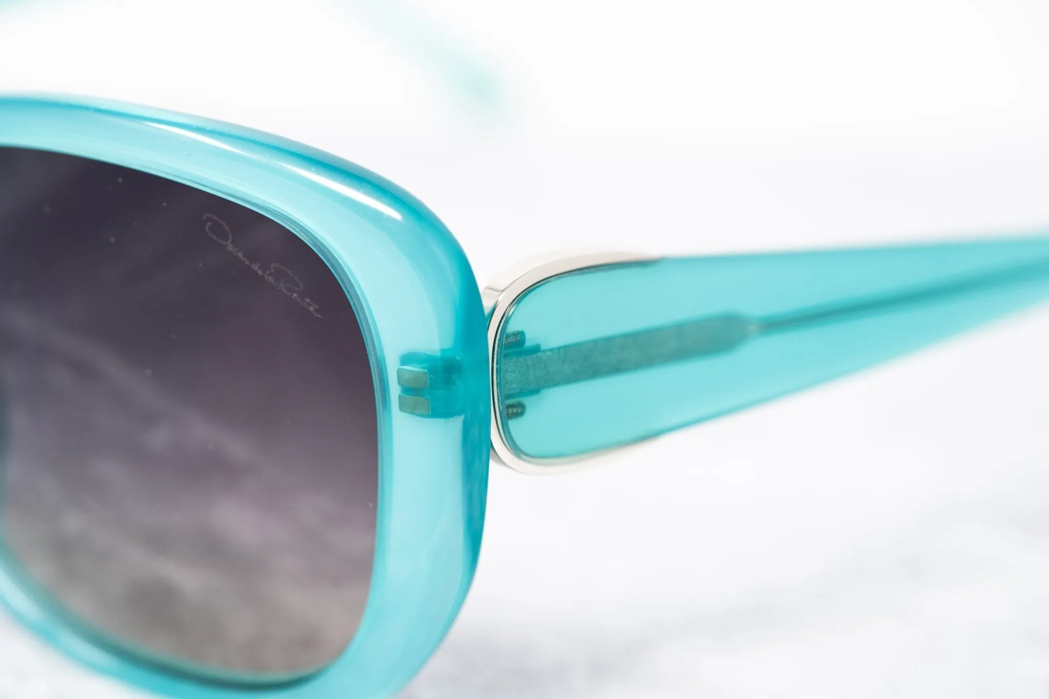 Oscar De La Renta Sunglasses Oversized Spearmint and Purple