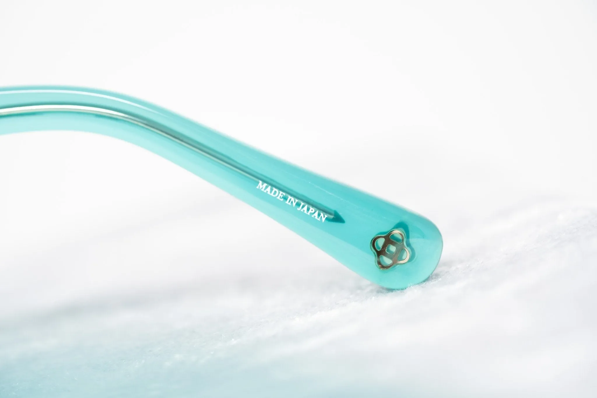 Oscar De La Renta Sunglasses Oversized Spearmint and Purple