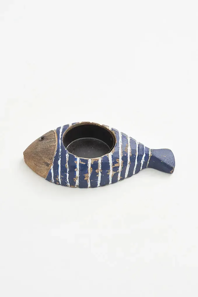 Portavelas pequeños con forma de pez azul oscuro