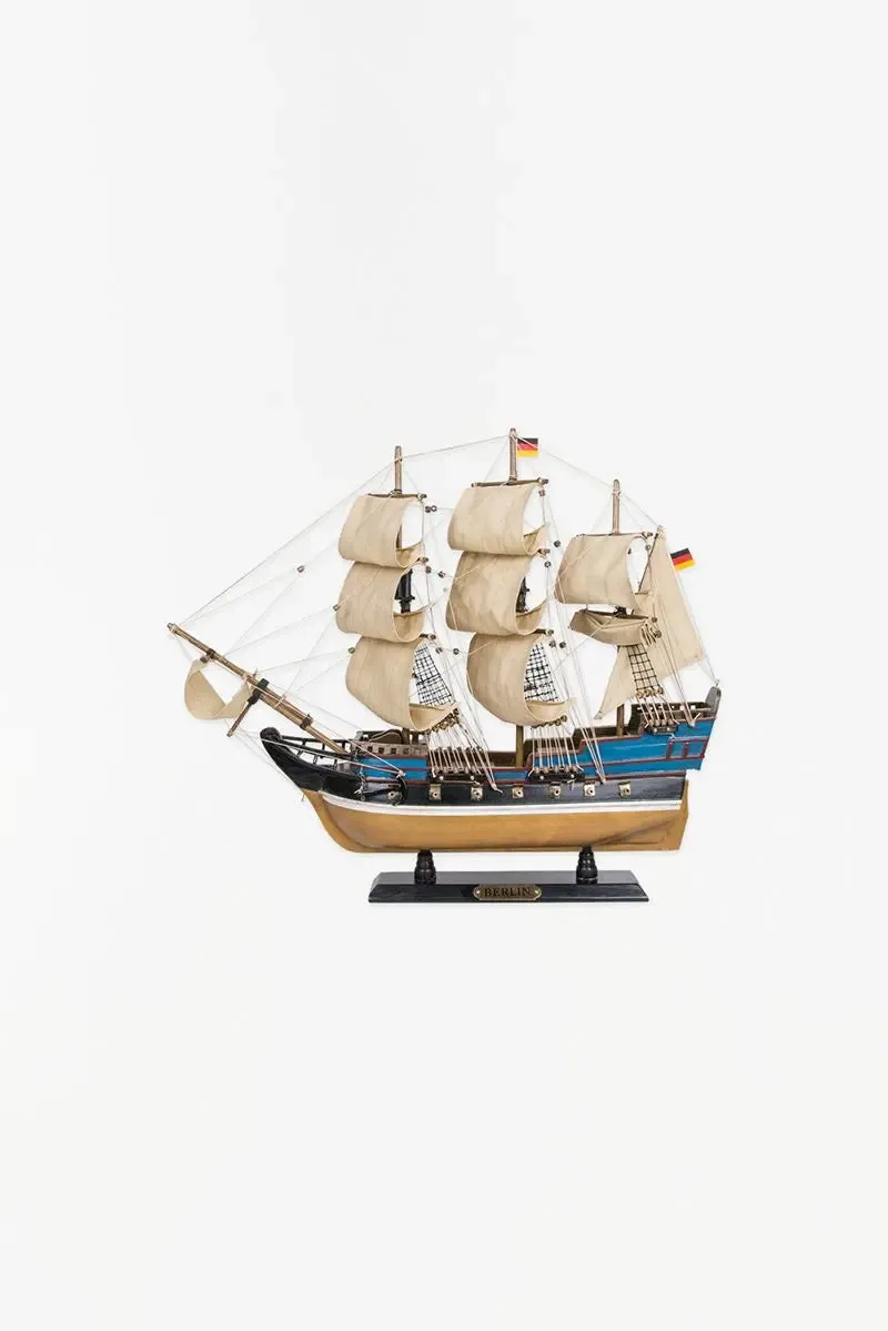Réplica del barco Berlín - D548