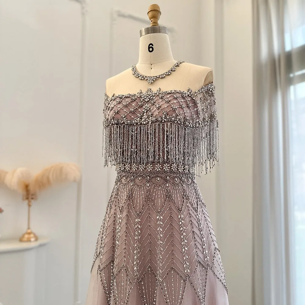 Vestido de Festa Longo com Cristais Leves e Saia Rendada Rosé - Modelo Especial